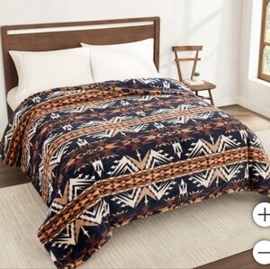 Pendleton Faux Fur Luxe Blanket, New
